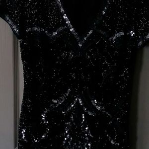 Adrianna Papell gown